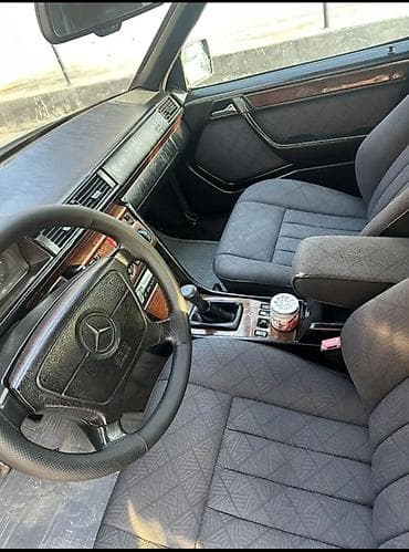 митсубиси спаке стар: Mercedes-Benz W124: 1993 г., 2.2 л, Механика, Газ, Седан — 3