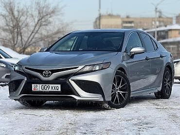 Toyota Camry: 2021 г., 2.5 л, Автомат, Бензин, Седан