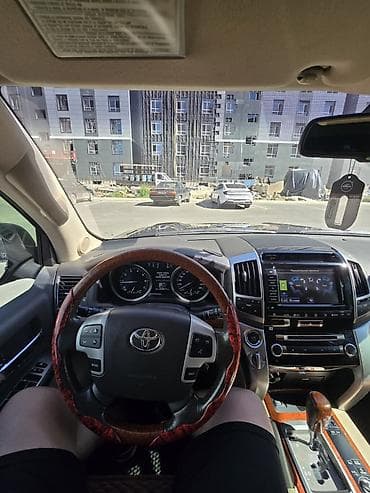 Унаа: Toyota Land Cruiser: 2012 г., 4.6 л, Автомат, Газ, Жол тандабас — 4