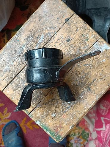 Автозапчасти: Опорная подушка амортизатора Toyota Оригинал, Япония — 1