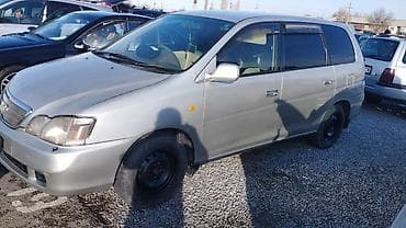 такта витз: Toyota Gaia: 2002 г., 2 л, Автомат, Бензин, Минивэн — 8