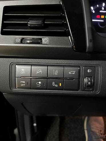 discovery 3: Ssangyong Rexton: 2019 г., 2.2 л, Автомат, Дизель, Внедорожник — 8