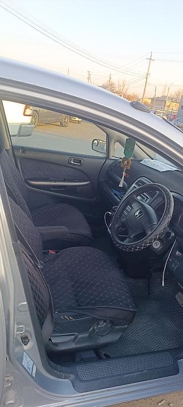 хонда истеп 1: Honda Stream: 2002 г., 1.7 л, Автомат, Бензин, Вэн/Минивэн — 5