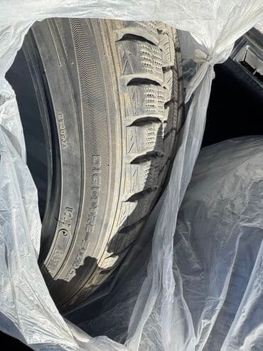 шины для авто: Срочно срочно срочно 225/45/18 Продаю комплект! Зимние все в хорошем — 1