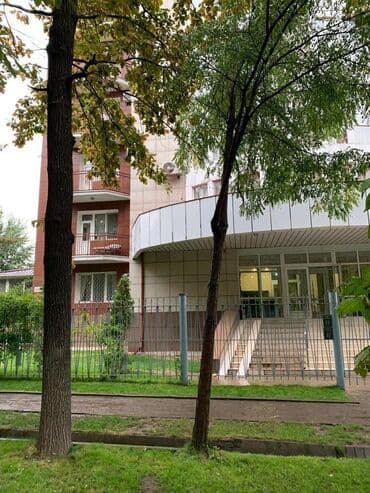 дом асанбай: 3 бөлмө, Риелтор, Чогуу жашоосу жок, Толугу менен эмереги бар — 1