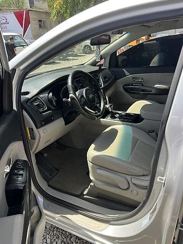 Kia Carnival: 2018 г., 2.2 л, Автомат, Дизель, Минивэн — 3