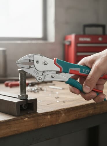 инструменты набор ключей: Зажимные клещи TOTAL Straight Jaw Plier 10" - Тип: зажимные клещи с — 1