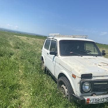 Унаа: ВАЗ (ЛАДА) 2121 (4x4): 1987 г., 1.7 л, Кол менен иштөөчү, Бензин, Жол тандабас — 5
