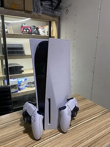 плейстешон 5: PlayStation 5 (версия с дисководом) + 2 беспроводных геймпада — 1