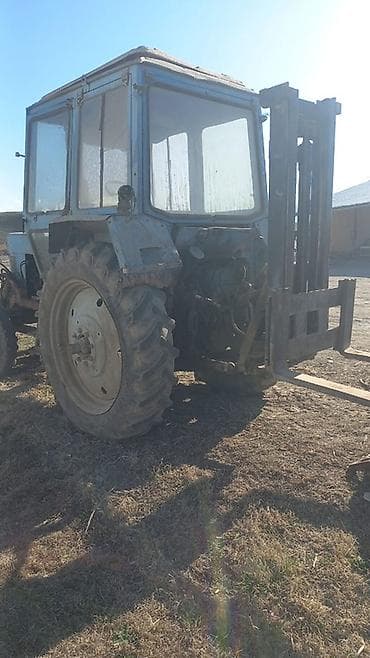 перья: Трактор с навесным оборудованием и прицепом - Колесный трактор с — 2