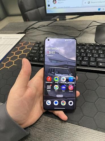 Мобильные телефоны: OnePlus 10 Pro, цвет - Черный — 5