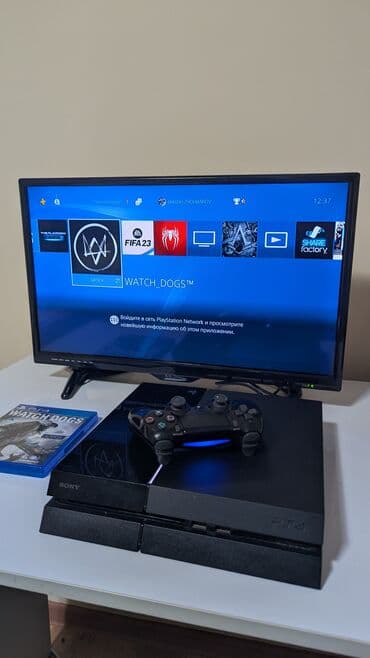 Продаю PS 4 Fat (500GB) В комплекте: джойстик, все провода и игра