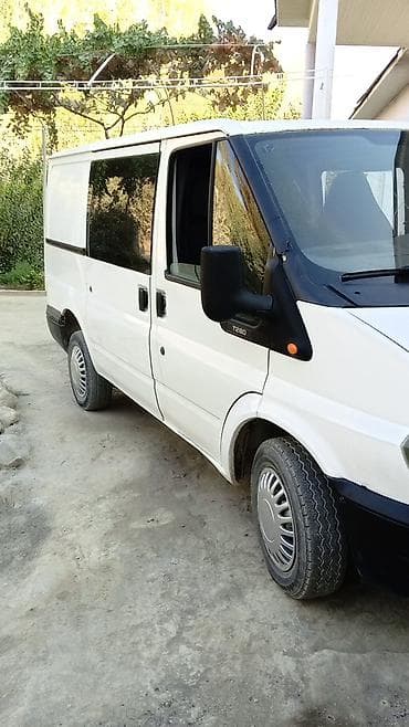 245 45 r18: Фургон Ford Transit (T280), белый цвет, кузов «длинная база» с двойной — 1