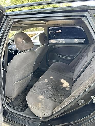 я ищу степ вагон: Toyota Avensis: 2000 г., Бензин — 6