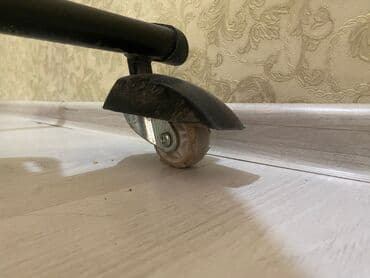 детские машины на аккумуляторе с пультом в оше: Детский электрокар, Б/у — 5