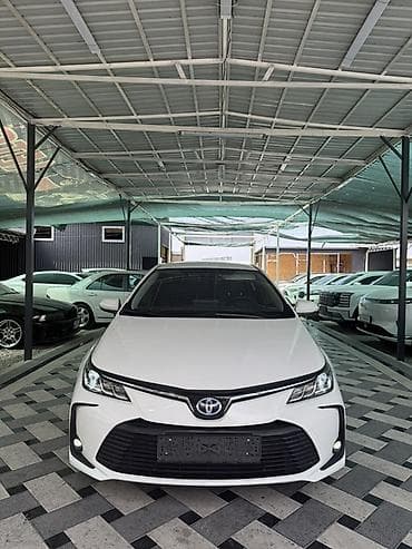 e60 bmw: Toyota Corolla: 2022 г., 1.8 л, Гибрид, Седан — 2