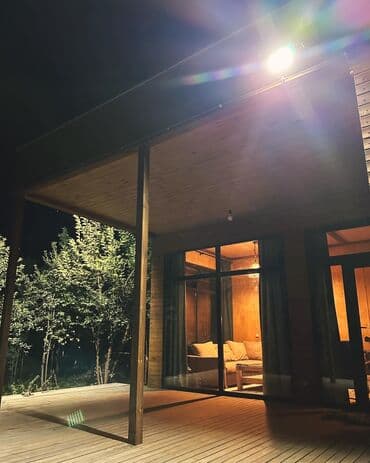 домик на двоих на сутки: 35 м², 2 комнаты, Балкон застеклен — 1