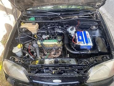 двер на фит: Ford Fiesta: 2002 г., Хэтчбэк — 9