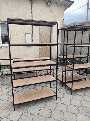 Торговые стеллажи и прилавки из металла с деревянными полками - — 1
