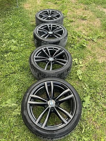пресс для авто: Колеса в сборе 275 / 35 / R 19, Зима, Б/у, Комплект, Легковые, Литые, отверстий - 5 — 1
