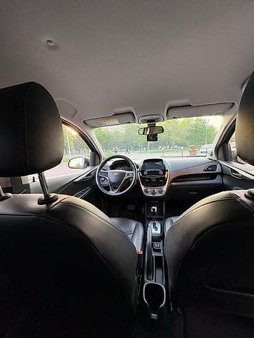 спарт машина: Chevrolet Spark: 2017 г., 1 л, Автомат, Бензин, Хэтчбэк — 5