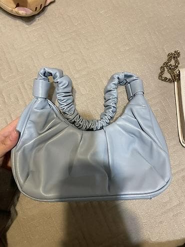 american eagle: Сумка-хобо из эко-кожи, светло‑голубой цвет. Мягкий объемный корпус с — 1