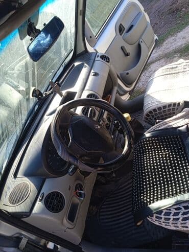 тягач двух мостовой: Легкий грузовик, Стандарт, До 1 т, Б/у — 10