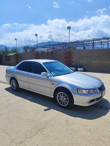 теплоход на иссык куле: Honda Accord: 2002 г., 1.8 л, Автомат, Бензин, Седан — 3