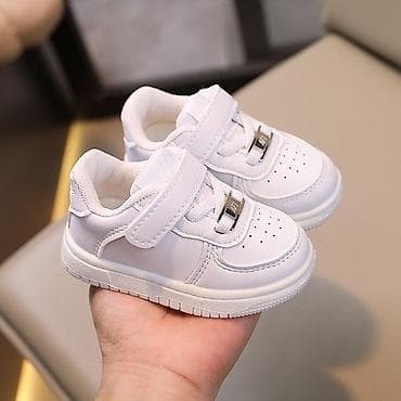 Детские кроссовки белые, размер 22 at lalafo.kg Детские кроссовки белые, размер 22