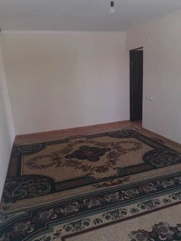 алтын ордодон квартира берилет: 2 бөлмө, Кыймылсыз мүлк агенттиги, Чогуу жашоосу жок, Жарым -жартылай эмереги бар — 1