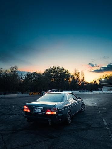 Nissan Laurel: 2000 г., 2.5 л, Автомат, Бензин, Седан