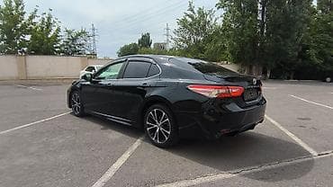 Транспорт: Toyota Camry: 2018 г., 2.5 л, Автомат, Бензин, Седан — 4