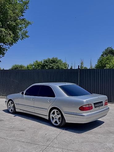 ef m: Mercedes-Benz E-Class: 2001 г., Седан — 4