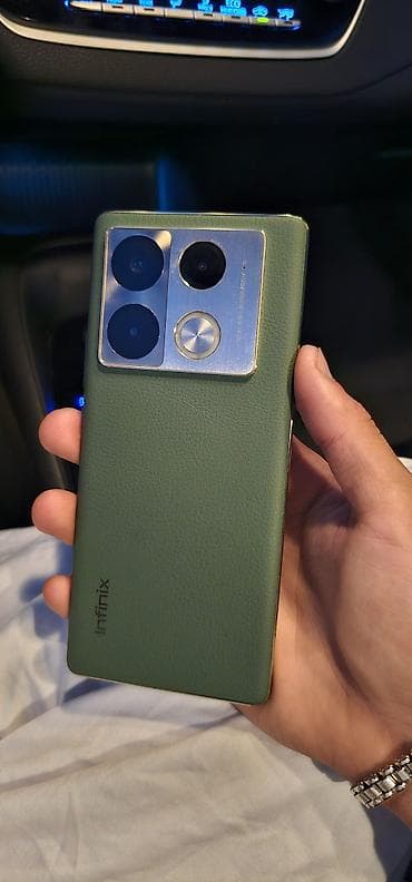 tecno phantom: Infinix Note 40 Pro, Б/у, 256 ГБ, цвет - Зеленый, 2 SIM — 1