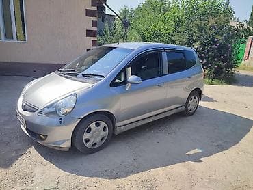 авто вит: Honda Fit: 2002 г., 1.3 л, Вариатор, Бензин, Хэтчбэк — 1