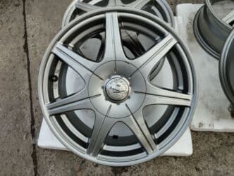 продаю титан диск на ниву: Литые Диски R 15 Комплект, отверстий - 5, Б/у — 2