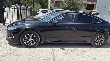 Hyundai Sonata: 2021 г., 2 л, Автомат, Гибрид, Седан
