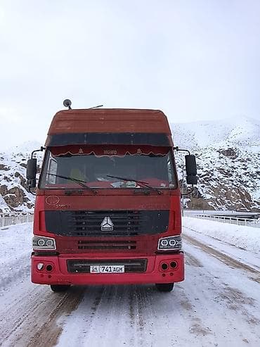 на грузовое авто: Бортовой Хово Кузов баардыгы ачылат,матор 375,каробка 12 ступка — 1