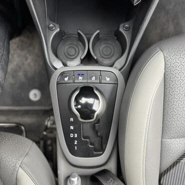 низкопрофильные шины: Kia : 2021 г., 1 л, Автомат, Бензиновая, Хэтчбэк — 10