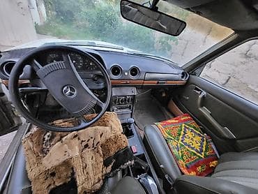 124 панель: Mercedes-Benz W123: 1984 г., 2 л, Механика, Дизель, Седан — 3