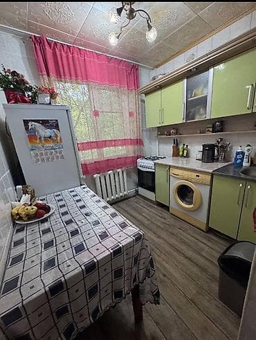 14: 1 комната, 32 м², Кудайберген авторынок 104 серия, 1 этаж, Косметический ремонт — 4