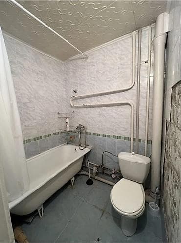 продажа квартир 8мкр: 1 комната, 34 м², 104 серия, 4 этаж, Старый ремонт — 2