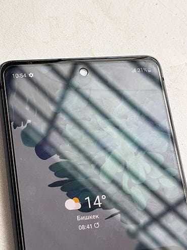 mate 20: Samsung Galaxy S20, Б/у, 128 ГБ, цвет - Черный, 2 SIM — 3