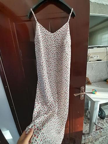 Продаю платье классное в цветочек на лето 👍