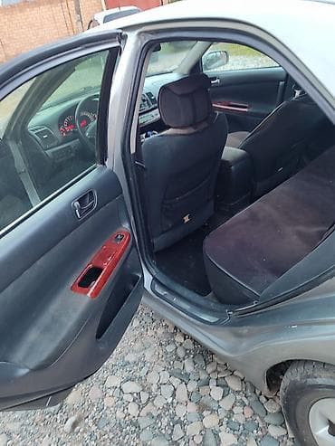 crown 2018: Toyota Camry: 2004 г., 2.4 л, Механика, Бензин, Седан — 10