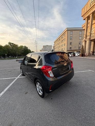 спарт машина: Chevrolet Spark: 2017 г., 1 л, Автомат, Бензин, Хэтчбэк — 2