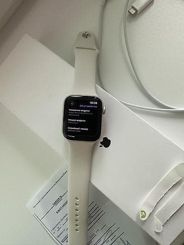 armor 24: Apple Watch SE (GPS, 2‑го поколения) Комплектация: - часы с белым — 2