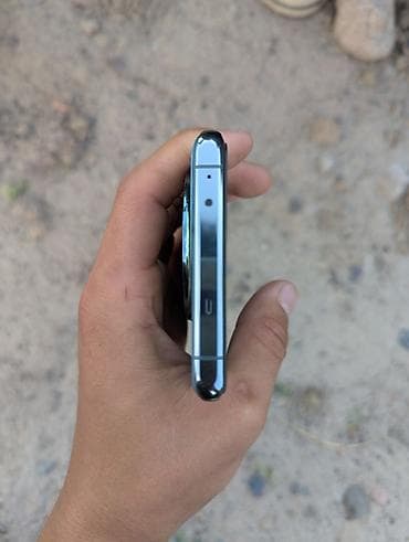 телефоны буу: OnePlus 12, Б/у, 512 ГБ, цвет - Зеленый, 2 SIM — 5