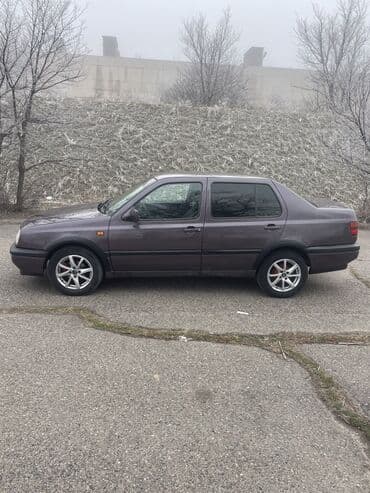 венто афтомат: Volkswagen Vento: 1993 г., 1.8 л, Механика — 1
