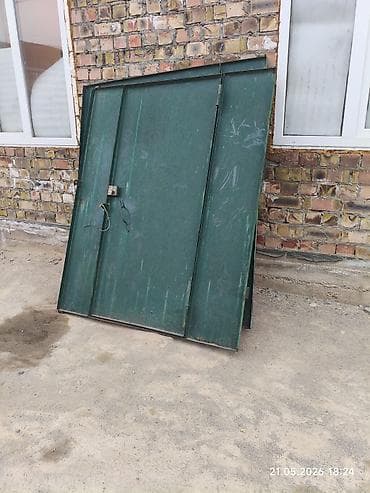 Дарбаза сатылат абалы жакшы, темири калын, өтө бышык размери: турасы 3 lalafo.kg да Дарбаза сатылат абалы жакшы, темири калын, өтө бышык размери: турасы 3